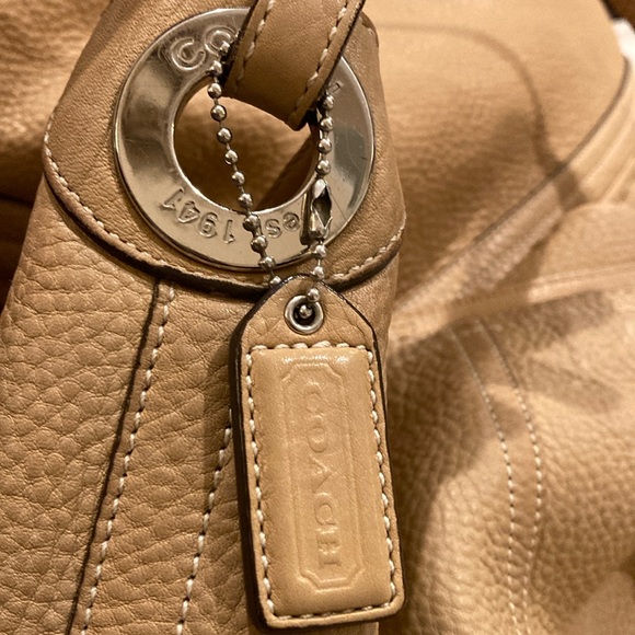 Coach Tan Pebbled Leather Hobo Shoulder Bag - Picture 5 of 11